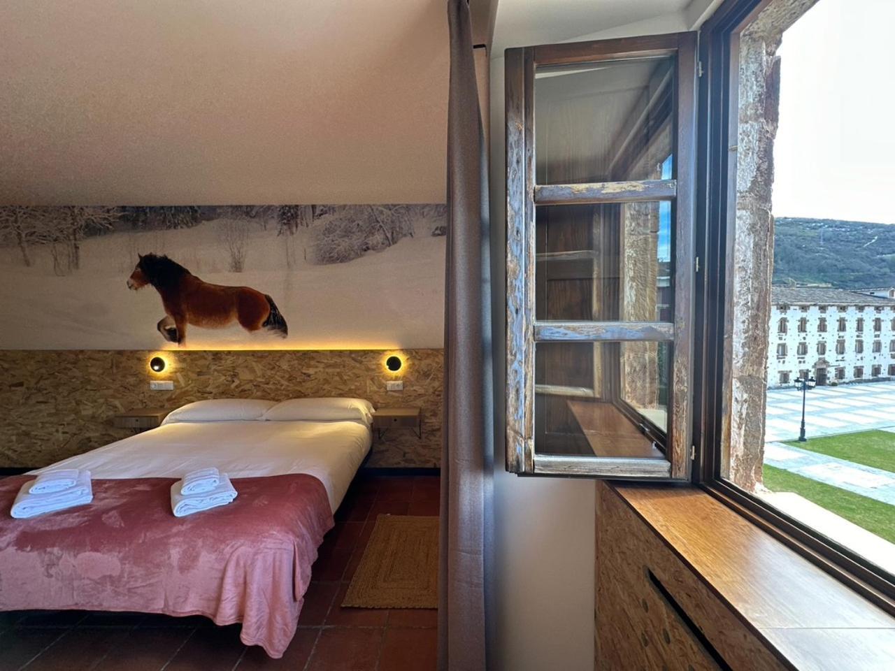 Hotel Y Albergue Real Fabrica De Ezcaray Dış mekan fotoğraf